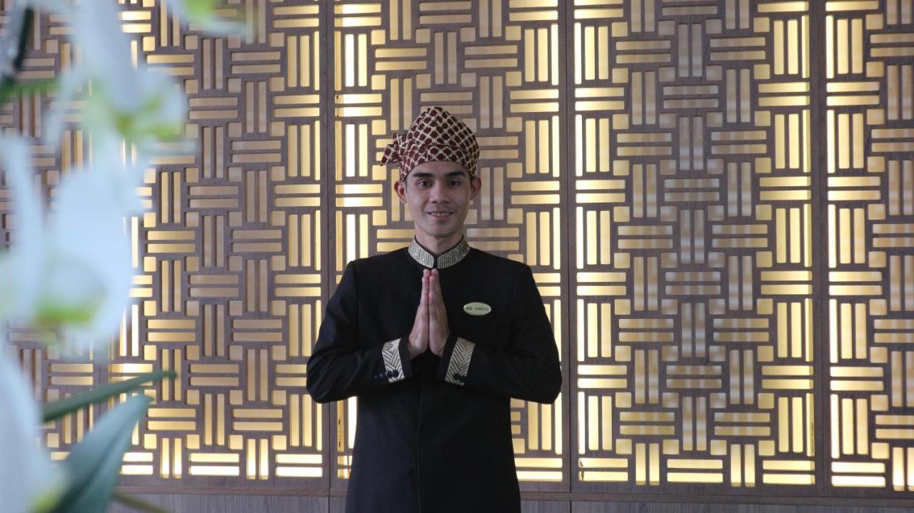 Hotel Santika Garut Kültér fotó